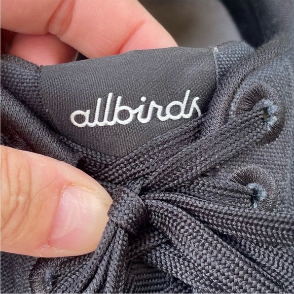 Allbirds women’s Black and White Organic Cotton Pacers Sneakers - Picture 6 of 11